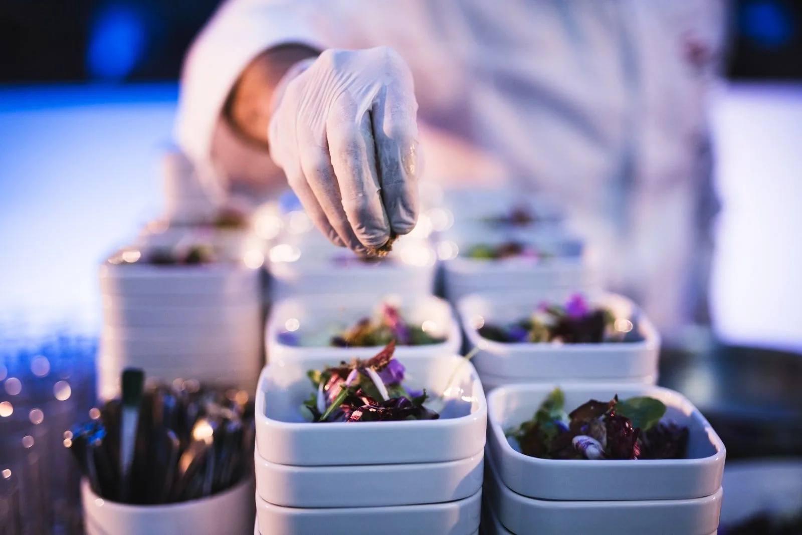 Final preparation of small courses before service